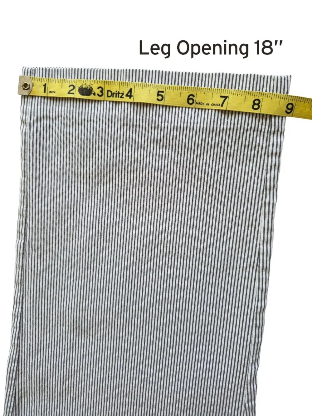 Chico's Seersucker Cropped Pants Striped Pull On Elastic Waist Size 16 or XL